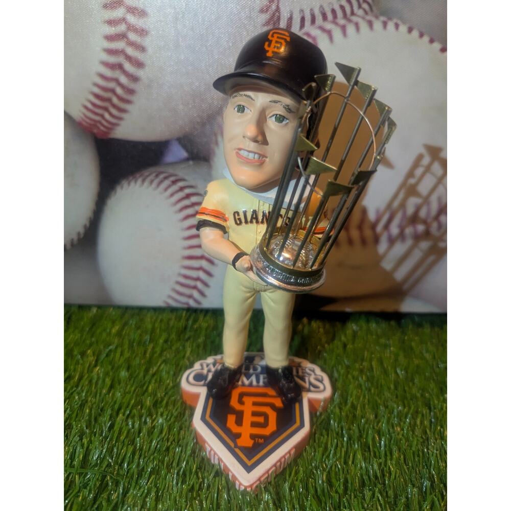 ⚾Tim Lincecum San Francisco Giants Bobblehead 2010 WS Champs Trophy MLB ⚾ - Picture 3 of 15